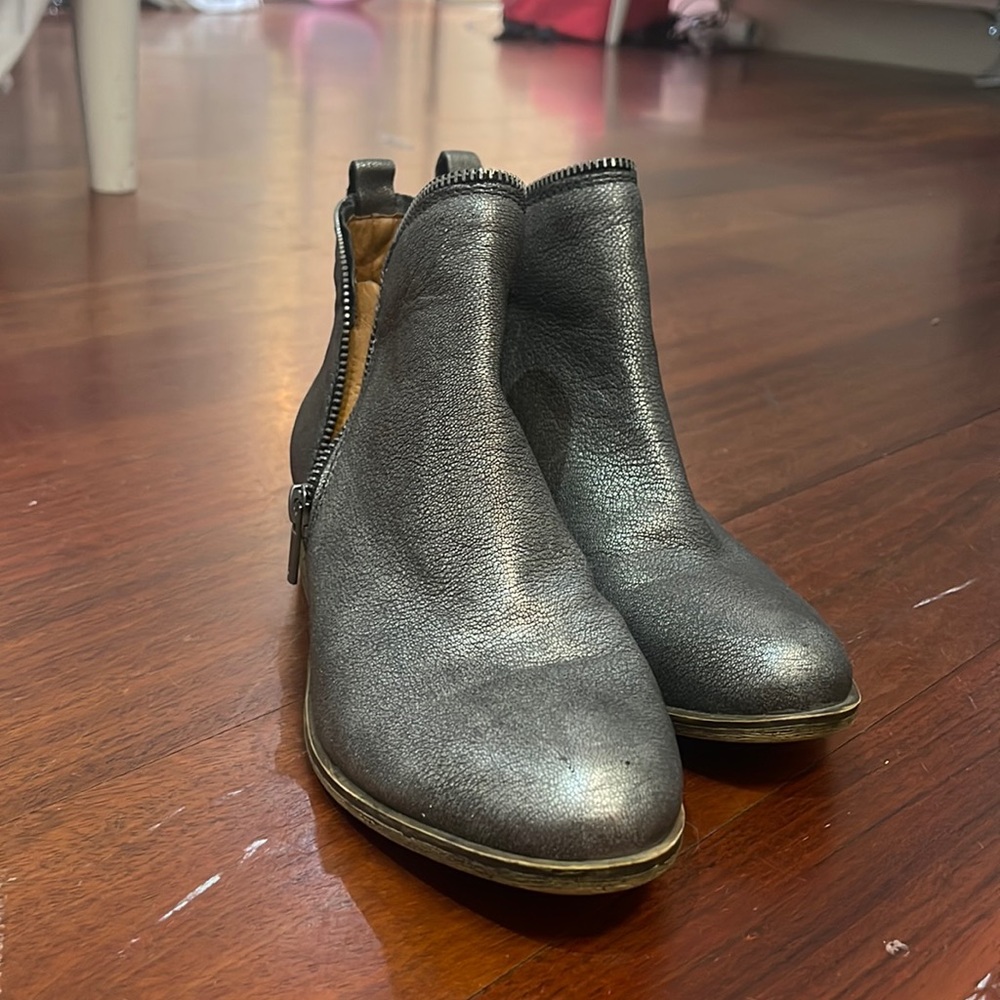 Lucky Brand booties
